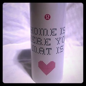 Lululemon SIGG water bottle